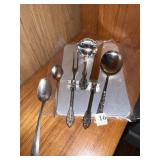 SILVERPLATE SERVING PIECES AND 2 METAL PLATES FOR