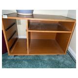 ROLLING STAND 29" X 17" X 20" H