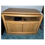 OAK TV SAND W/ PIVOT TOP 35" W X 20" D X 25" H