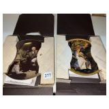 2 COLLETOR PLATES IN BOX