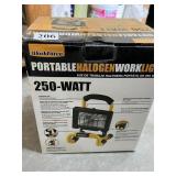 250-WATT PORTABLE HALOGEN WORK LIGHT