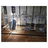 CANISTERS 1 MISSING LID