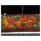 HOOKED RUG HAND MADE