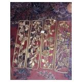 4 WALL HANGERS PLASTIC .