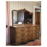DREXEL 9 DRAWER DRESSER W/ MIRROR 34" H X 65" W X