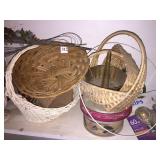 BASKETS, PHILIPS 60 W BULBS