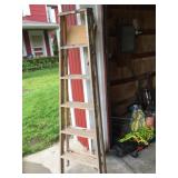 WOOD STEP LADDER.