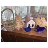 GLASS BLUE BIRD WITH BROKEN TAIL, BLUE GLASS