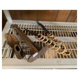 CAST IRON SHOE FORM/STAND, PITTSBURGH PUMP