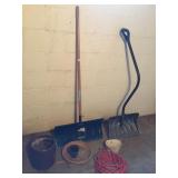 2 SNOW SHOVELS, EXTENSION CORD, BROWN CROCK