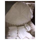 ROUND PARLOR TABLECLOTH, TABLE CLOTHES AND