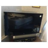 TV 27" LG W/ REMOTE & SOUND BAR