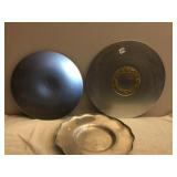 SERVING TRAY WITH ZODIAC SYMBOLS ON IT