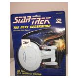 STAR TREK DIE CAST USS ENTERPRISE STARSHIP