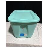 ESSENTIALS HOME 18-GAL STORAGE TOTE W/LID