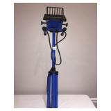 SPOTLIGHT W/ FOLD DOWN LEGS