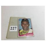 1965 TOPPS #160 ROBERTO CLEMENTE (HOF)