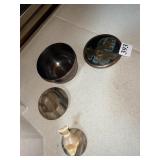 COPPER DISH AND MARBLE BIRD TOP DISH