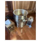 LANTERN AND TISSUE HOLDER