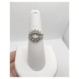 14KT RING BASKET DIAMOND ON SIDES - SZ. 6.5 -