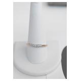 GOLD FILLED BAND W/ 6 DIAMONDS CENTER