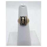 10K SIZE 5.5 LADIES CLASS RING 2.45 DWT