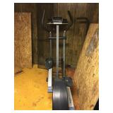 NORTIC TRAC CXT910 ELIPTICAL MACHINE