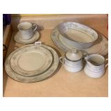 LENOX BOUQUET COLLECTION DINNERWARE SET, 8 - 4 PC