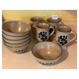 VINTAGE PFALTZGRAFF FOLK ART, 4 PEDESTAL COFFEE