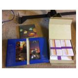 2 PACKS OF DALE CHIHULY NOTE CARDS, ONE SEALED