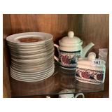 MATCHING TEA POT AND NAPKIN HOLDER, 18 FRUIT