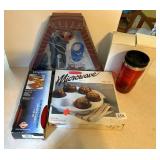 NEW SILICONE BAKING MATS, MICROWAVE MUFFIN PAN,