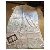 90X55 EMBROIDERED TABLECLOTH WITH HEBREW AND