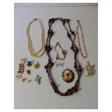 PEARL NECKLACE DOUBLE STRAND, WATCH, NATIONAL