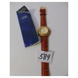 GUESS WRISTWATCH WITH LEATHER BAND