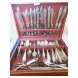 COMMUNITY PLATE SILVERPLATE FLATWARE TOTAL 100