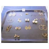 GROUP OF SIXTEEN MATCHED PAIRS OF EARRINGS CLIP