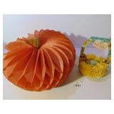 TWO TISSUE ACCORDION PLEATED EXPANDABLE