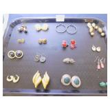 GROUP OF SIXTEEN MATCHED PAIRS EARRINGS GOLD