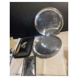SERVING TRAYS, LIDS