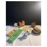 NY SPOON AND FORK, ROOSTER NAPKIN HOLDER, COW