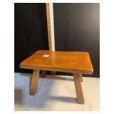 CUSHMAN HARDROCK MAPLE FOOT STOOL