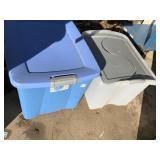 2 STORAGE TOTES