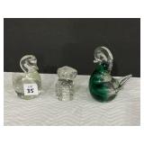 ART GLASS SWANS AND DOG, DOG IS HOLLOW