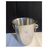 ALUM. ICE BUCKET LOOKS NEW
