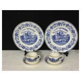 FIRST EDITION WEDGEWOOD, 2 PLATES, 2 TEACUPS AND