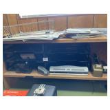 MISC. OFFICE SUPPLIES HOLE PUNCH