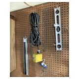 ALUMINUM LEVEL AND LOCKS AND ELECTRICAL CORD,