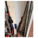 WOOD BOARD UMBRELLA, SNOW BRUSHES