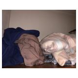 FULL QUEEN COMFORTER